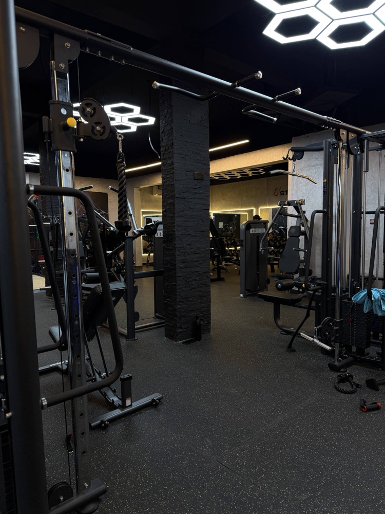 Real Show Fitness gym