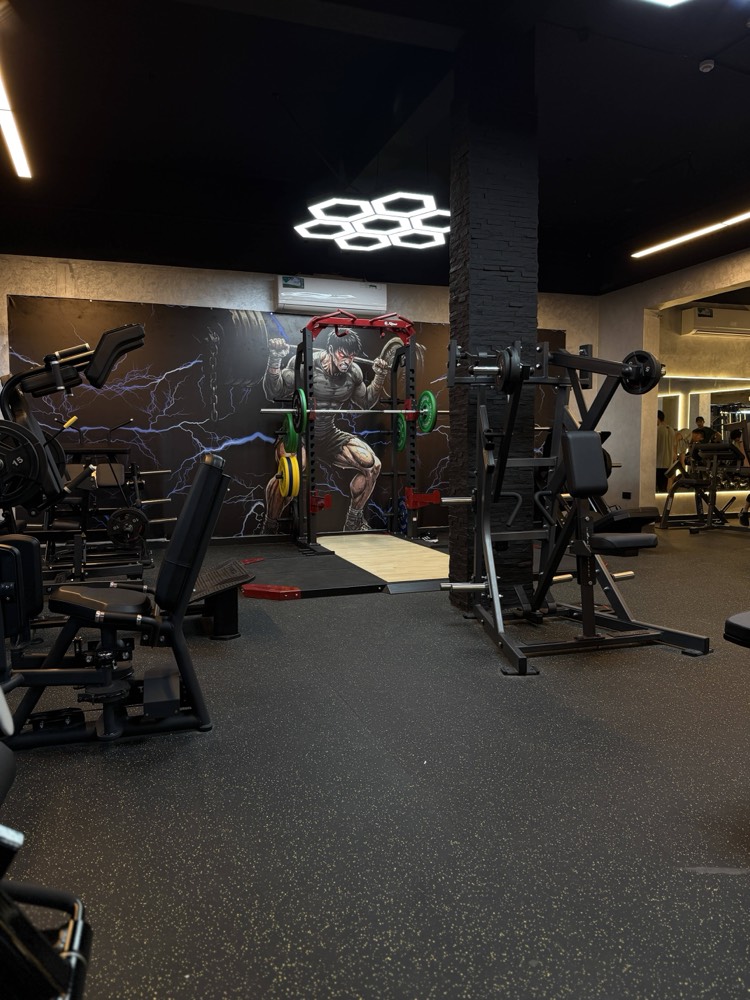 Real Show Fitness gym